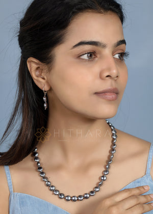 Hithara's Shell Pearl Necklace, coin shape, Dark Grey